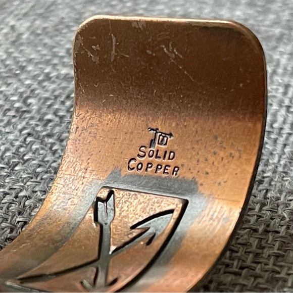 BELL TRADING POST | Vintage | Solid Copper Cuff Bracelet Circa 1960's - Picture 2 of 16